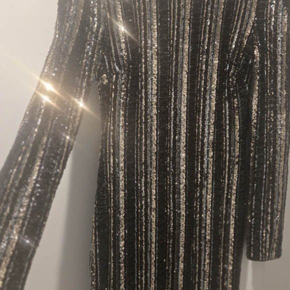 Aqua Sequin dress in Black and Gold - Picture 3 of 7